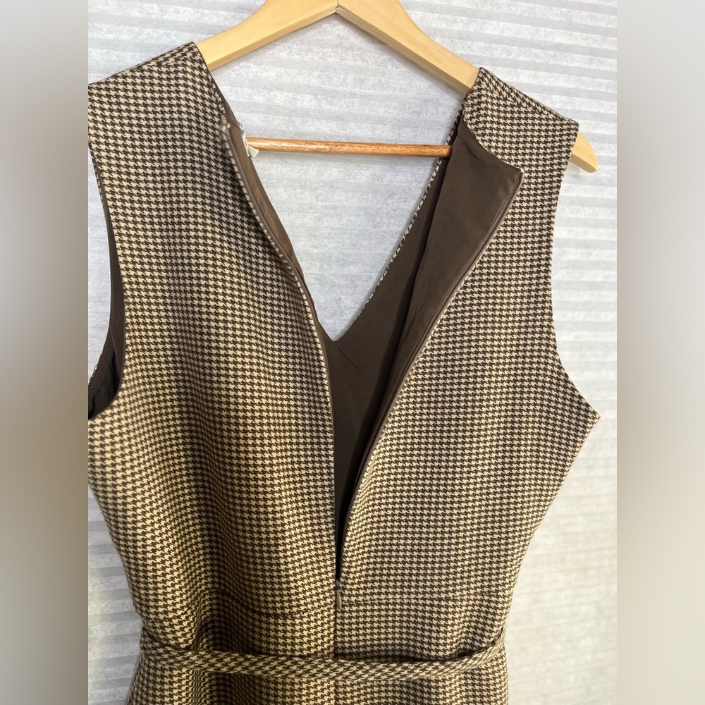 Maisie V-neck Sleeveless Midi Dress Houndstooth Cream Sand Brown Size L - Picture 10 of 13
